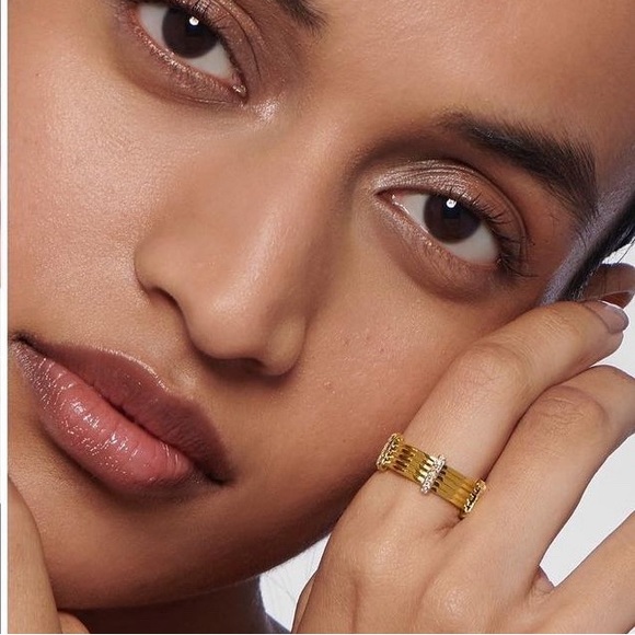 $15 Jewelry Mystery Box - Picture 4 of 6